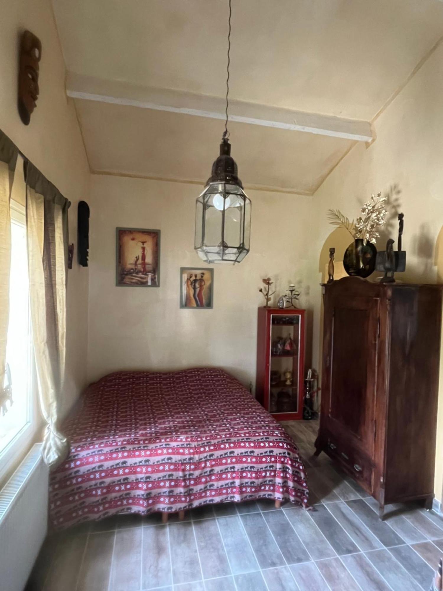 Chambre D'Hotes La Tour-d'Aigues ภายนอก รูปภาพ